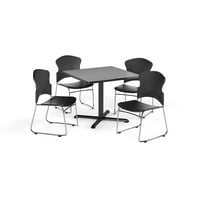Многофункционална стая за почивка пакет, 42 квадратна маса с пластмасови стек столове, сива мъглявина завърши с Х-стил пиедестал база и черни седалки